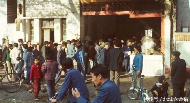 部队|70年代部队伙食：一个月45斤面，白米面吃腻了，吃粗粮养生