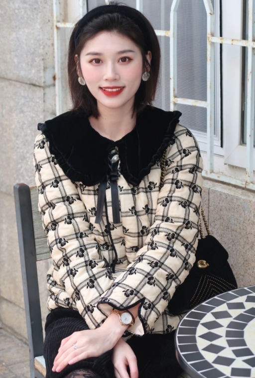 半身裙 日常穿搭没头绪?不妨试试“短外套+半身裙”,显高显瘦又有气质