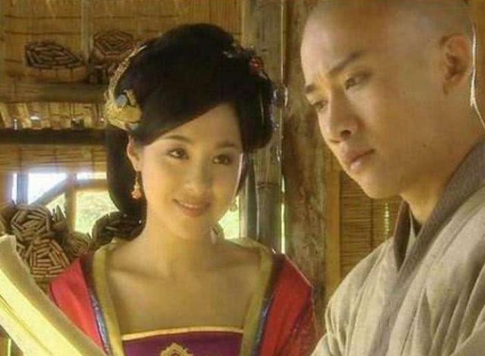 菩萨|中国的“菩萨皇帝”，4次出家当和尚，40年不碰女人，死因让人想笑