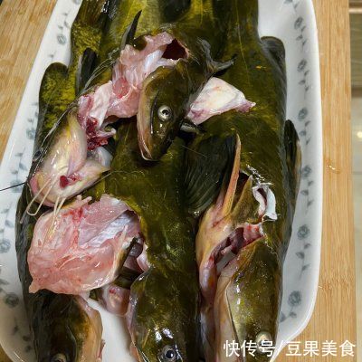 红烧戈鱼粉丝好吃下饭的小秘诀,快快学起来