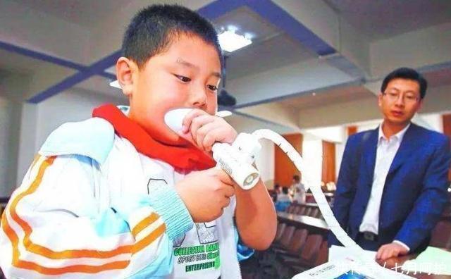 骑自行车|科学界公认的长寿的3个特征,你占了吗?可不是长眉毛,大耳垂!