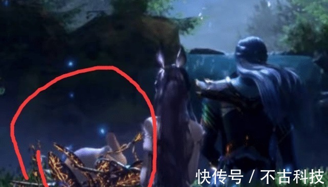 断肠红|斗罗大陆相思断肠红凋零,小舞的灵魂复生,唐三抱住不肯放手!