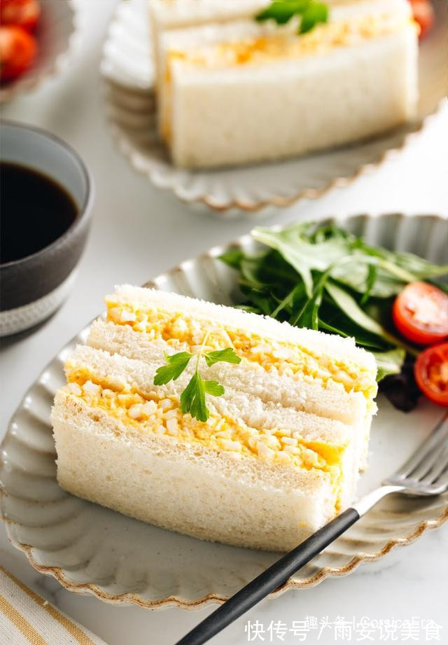 日式鸡蛋三明治蛋味浓郁,面包松软,不愧是最好吃的三明治