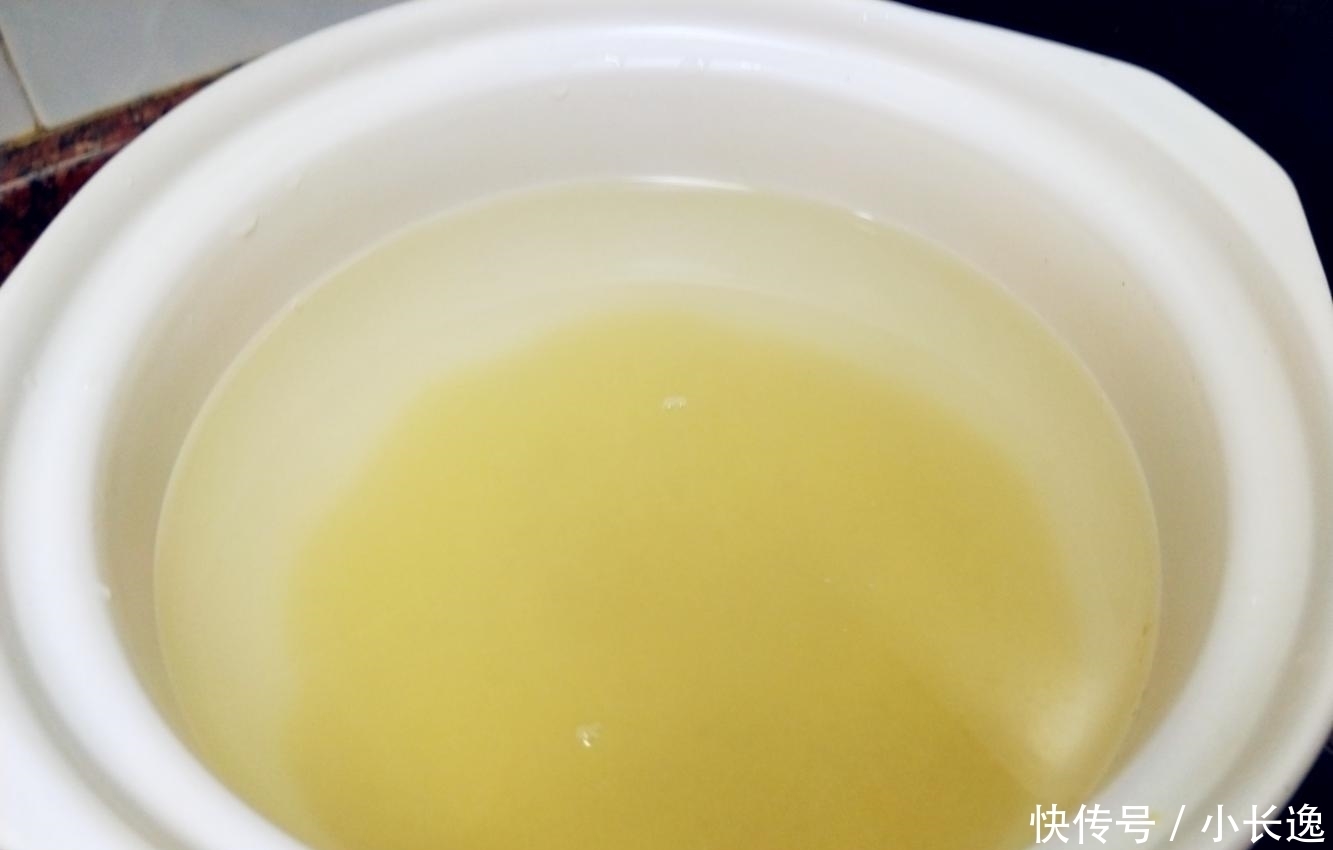 这粥每天吃一碗, 口臭没了, 也不失眠了, 女性常吃皮肤光滑没皱纹!