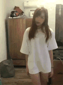 |搞笑GIF:功夫确实不错,只是裤子掉的有些尴尬