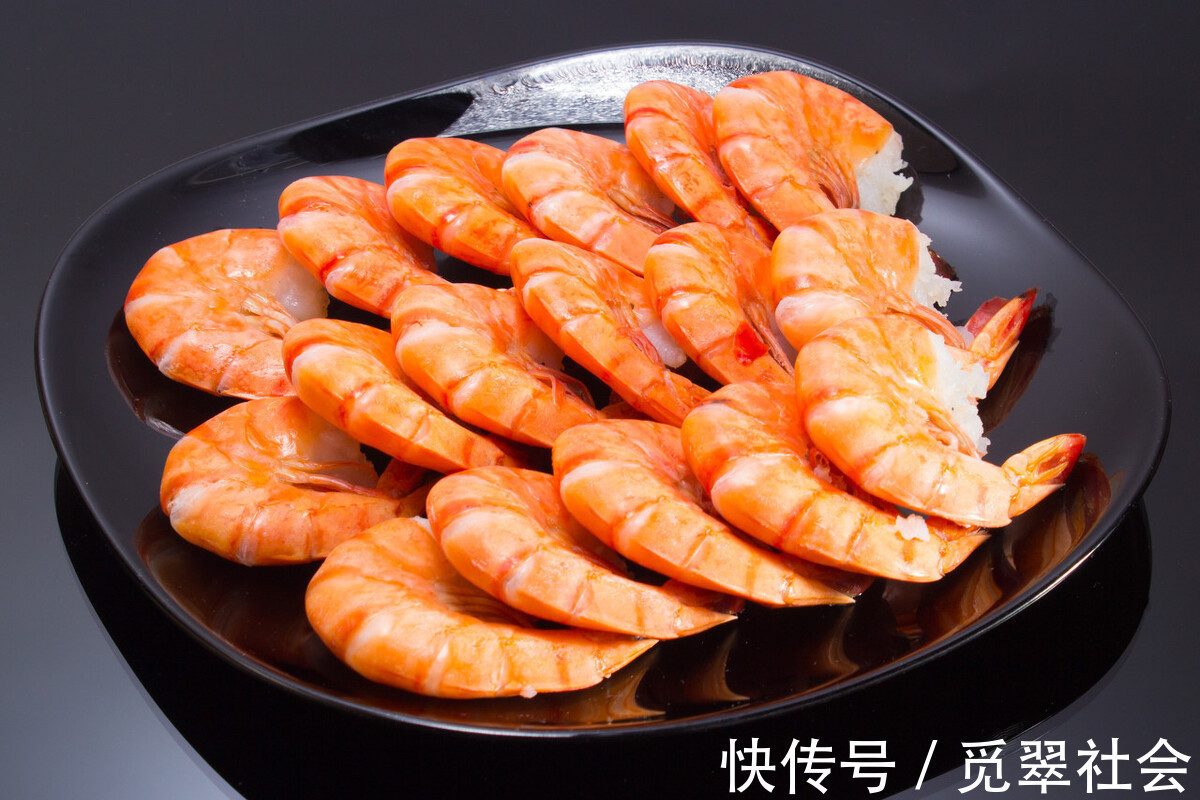 鲜虾|鲜虾，别再用水煮或上锅蒸了，沿海人民教你一招，大虾鲜味不流失