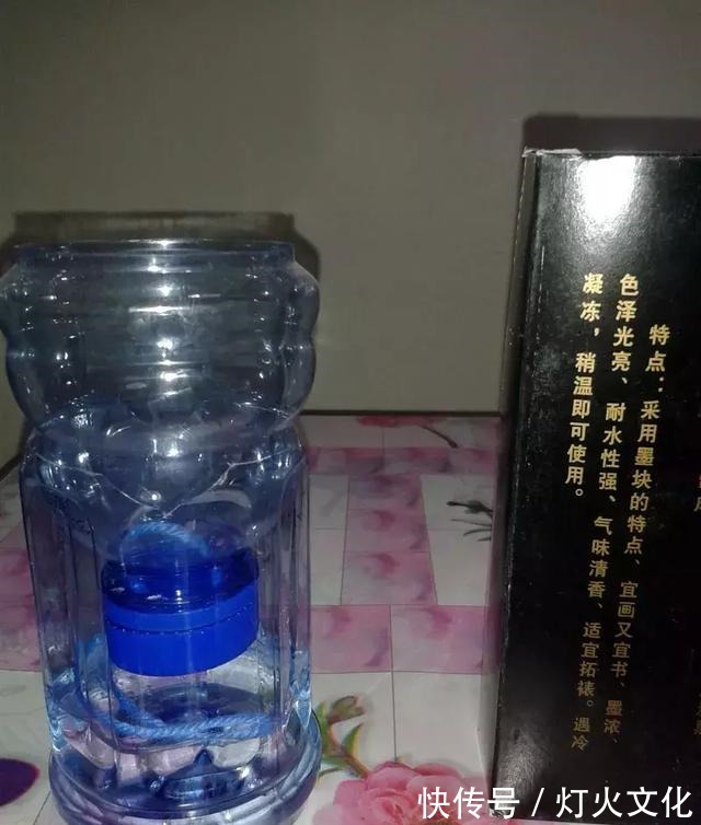 绿萝发黄养不好，一碰塑料瓶，根系蹭蹭长，叶子比巴掌还大！