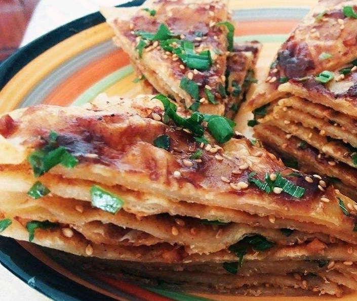 酱香饼不要买了,在家自己就能做,配方和做法都告诉你,比买的好