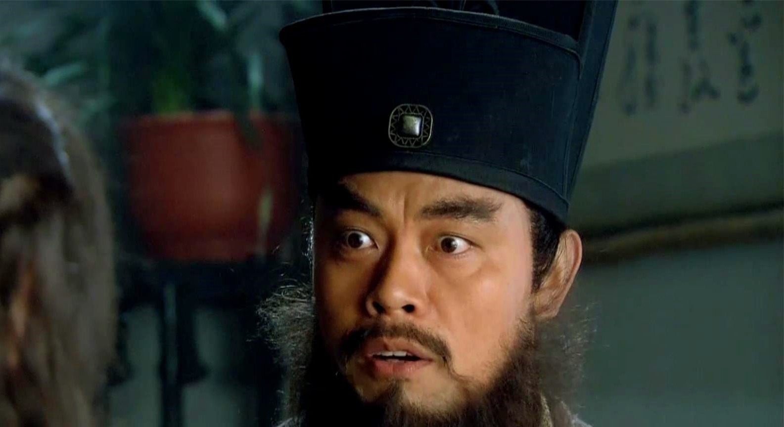 张飞#水浒传中,林冲只佩服两位梁山好汉,一位是鲁智深,另一位是谁?