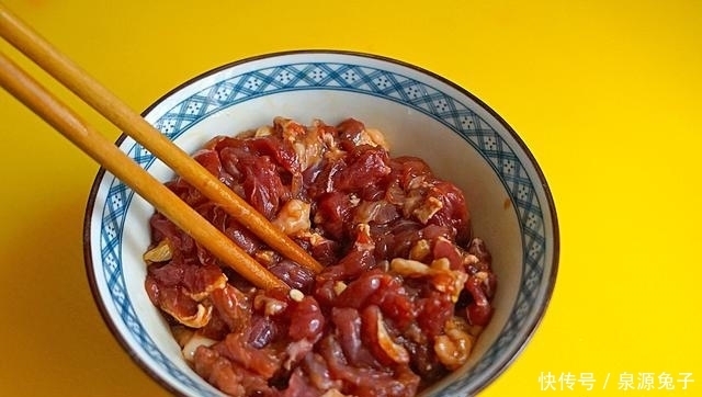 上桌|中秋家宴,这菜莫错过,营养美味又爽脆,端上桌大人小孩都喜爱