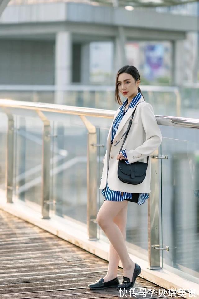 时髦 快扔掉高跟鞋!今夏“凉鞋 + 云朵裤”火了,好看又时髦