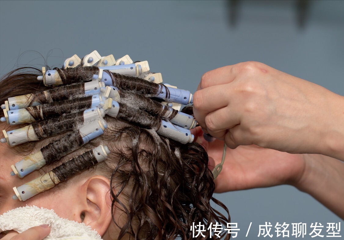 烫头发 烫头发有什么危害?这四个细节了解一下,让你烫发再无后顾之忧