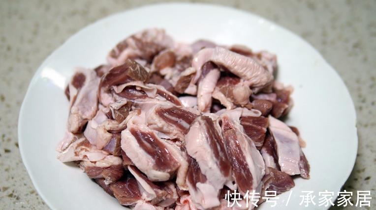 肉摊|猪身上有3块稀罕肉，别说吃，大多数人见都没见过，堪称人间美味
