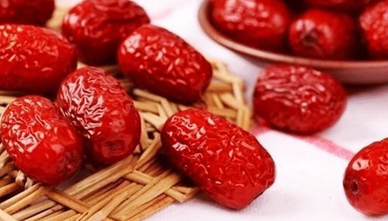 胎儿|怀孕时,孕妇可以常吃这4种食物,对胎儿发育好,还能缓解孕吐