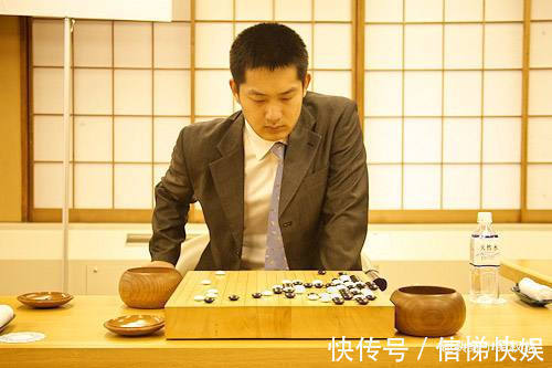 张璇|43岁常昊与51岁张璇,结婚21年,越来越有夫妻相,依旧恩爱如初
