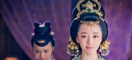 谁说庶女不如嫡女,看看这个傻白甜庶女