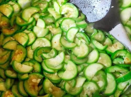 丝瓜虾仁，清甜鲜美，口感超爽滑！