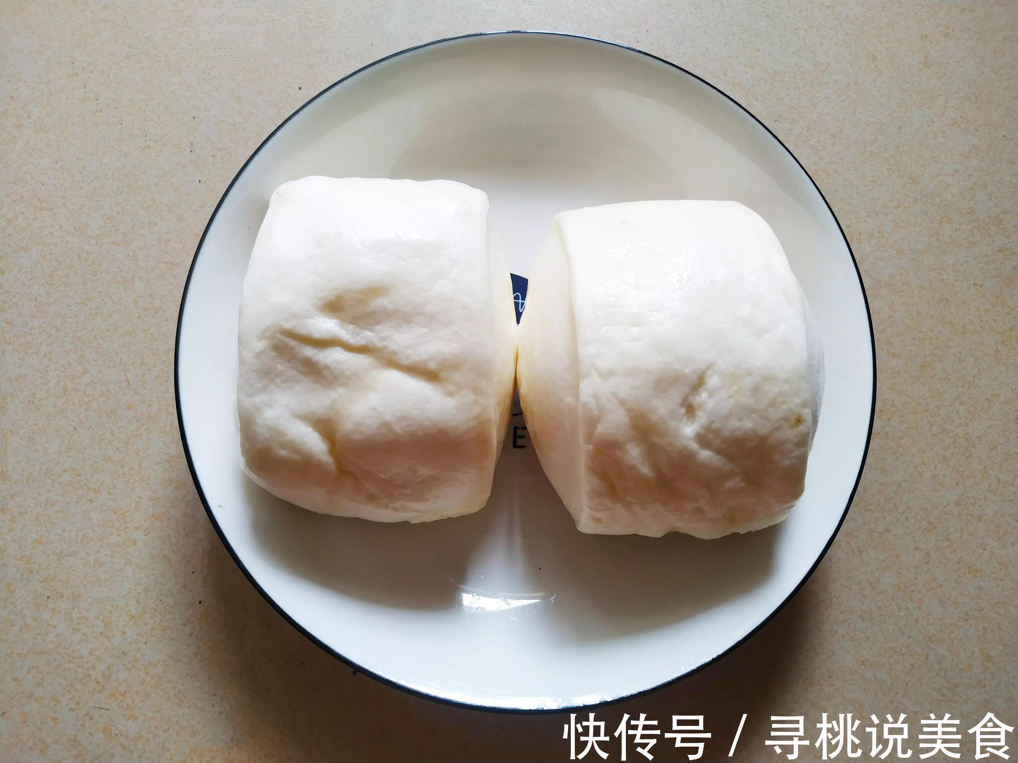 炸馒头片，除了鸡蛋外再加2种料，馒头片酥脆不油腻，久放不回软
