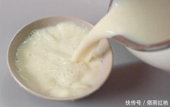 打豆浆,泡好后别直接打!多加1步,细腻丝滑,香浓不腥,无豆渣