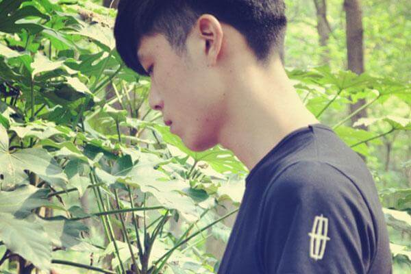 喝水|男人老不老,看“下半身”就知道,显而易见的现象,藏都藏不住