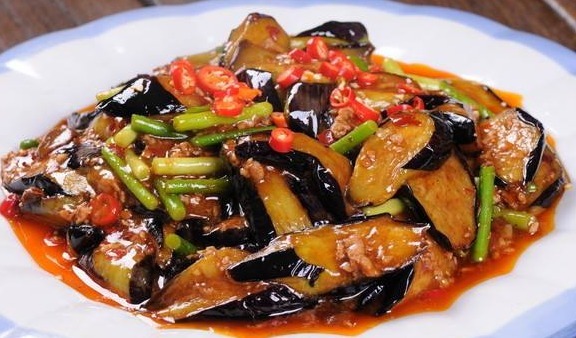 非常简单的几道家常菜,吃起来味道美味,还特别下饭