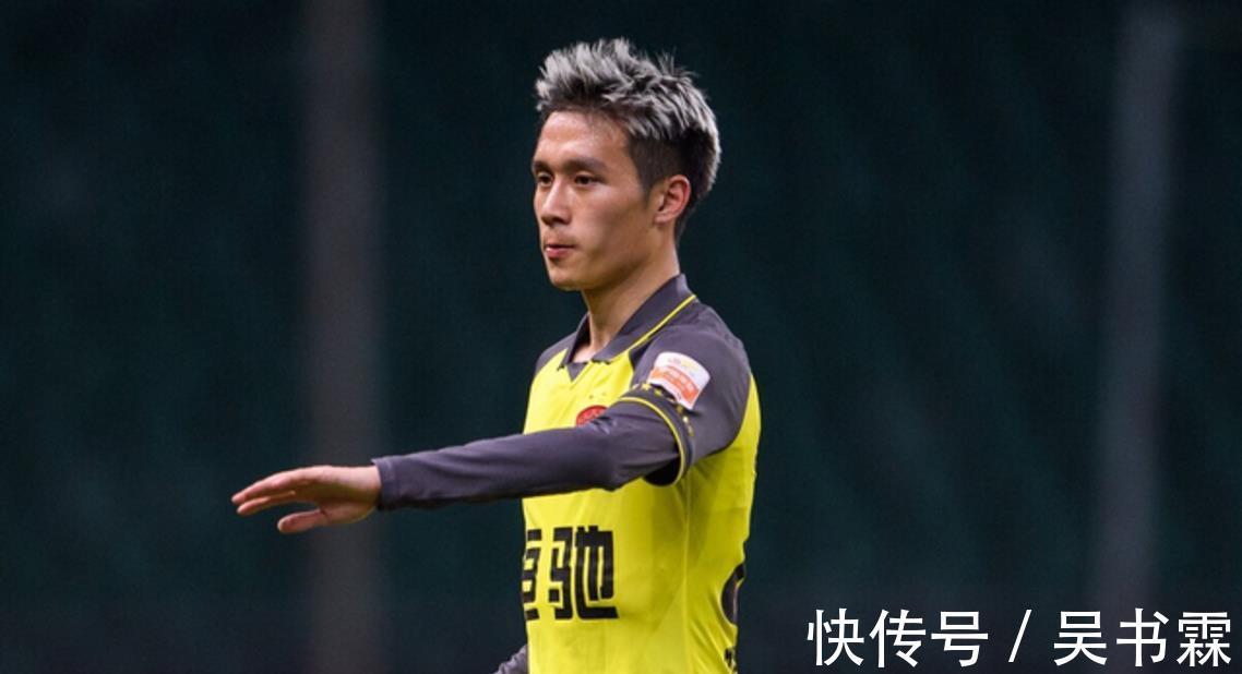 年輕球員|鄭智膽子真大！為恒大新老交替不惜犧牲老將，昔日功勛已枯坐板凳