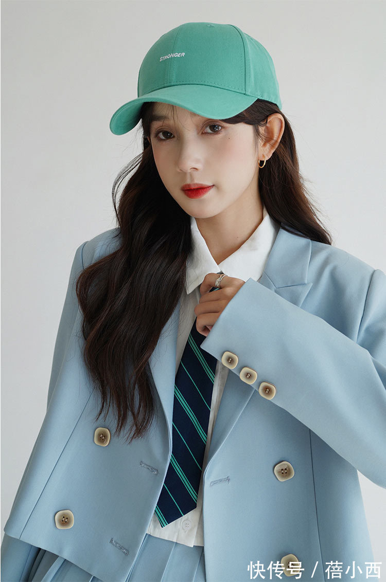 搭配|被这样的套装征服!一键解决上下搭配,让你秋季出行没穿搭烦恼