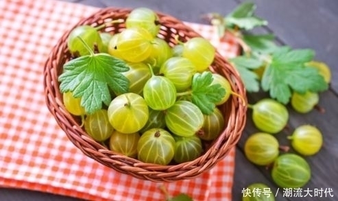 女人常食此果好处数不来,每天食几个,养血养颜,气色越来越红润