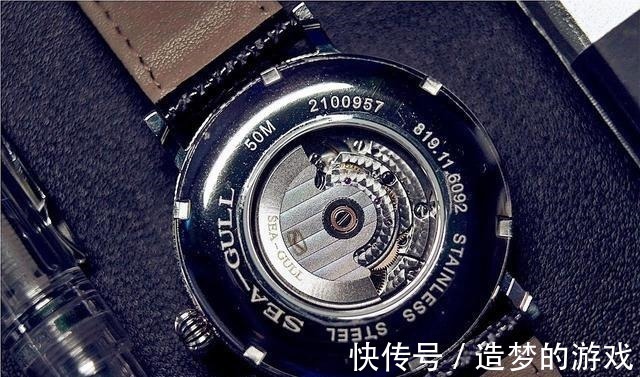 礼盒 年轻人的第一枚机械中国芯海鸥机械表月相礼盒体验分享!