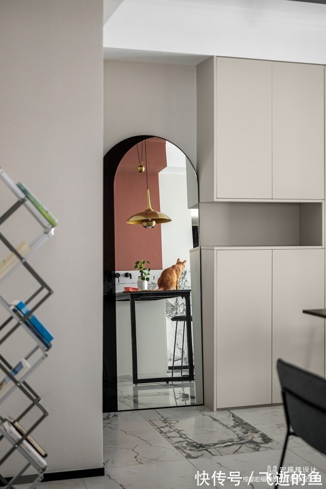 轻食简餐|90平米2居室如何做到潮流混搭风