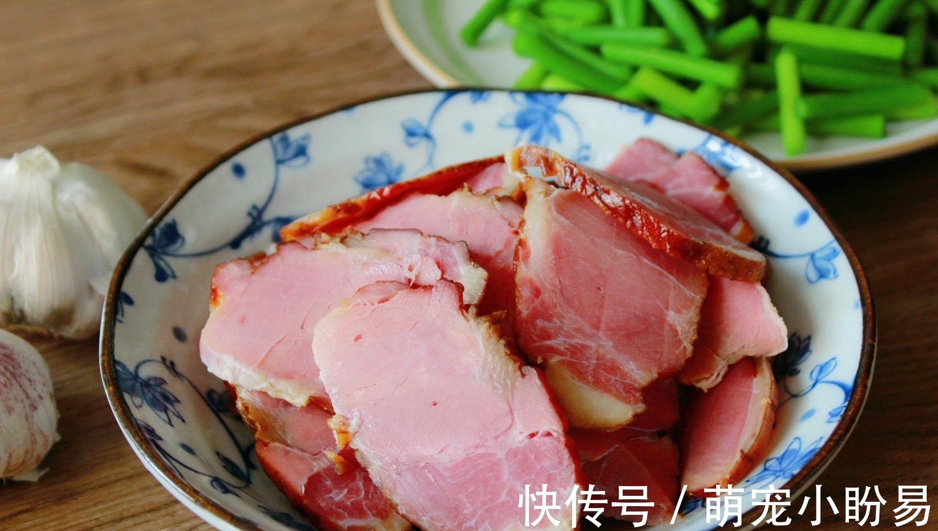 蒜薹|《中餐厅4》张亮做的这道菜,下锅随便一炒真叫香,米饭连扒了3碗