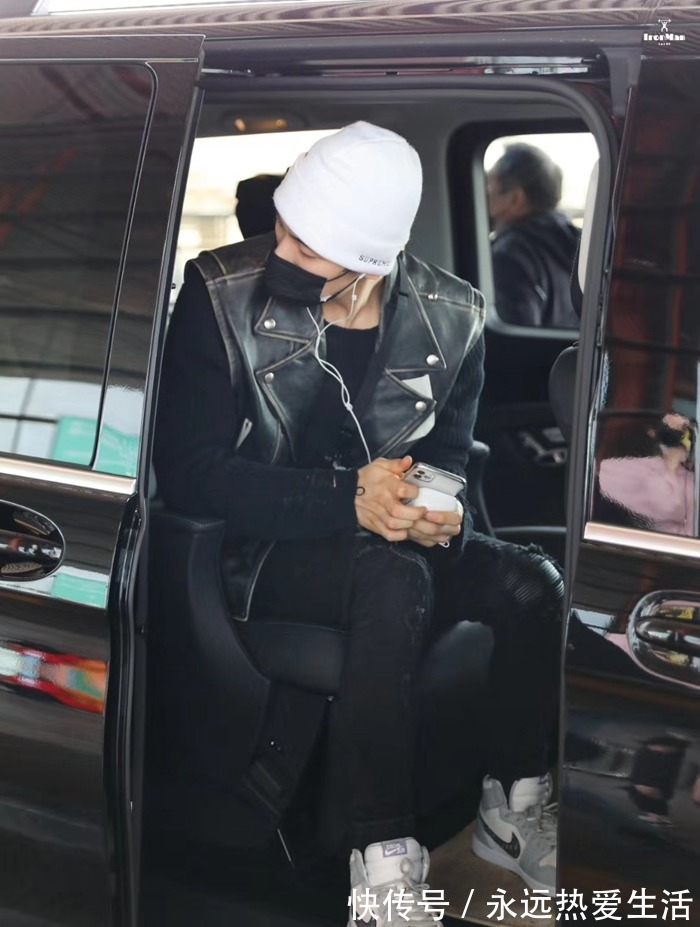 ori|除了小10万的AJ1,近期17位明星上脚别漏看!