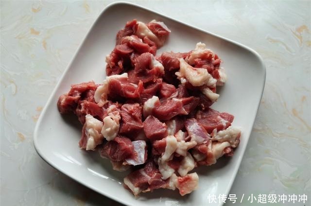 天冷吃肉，首选这个肉，教你饭菜一锅出，驱寒暖身，滋补又味美