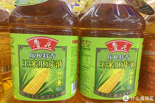 炒菜用啥油？油炸用啥油？食用油别乱用，选对油炒菜香，油烟少