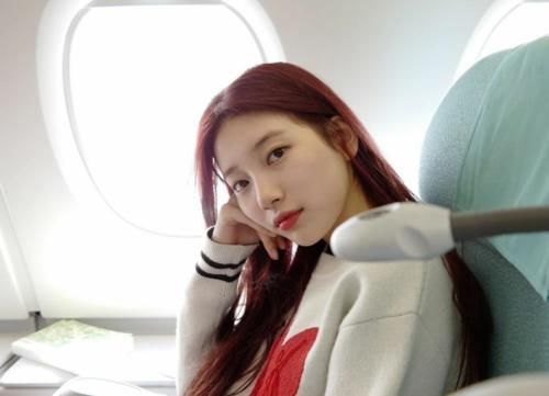 6个“显白小心机”让你气质马上UP！从穿搭、妆容入手！瞬间提亮暗沉肤色！