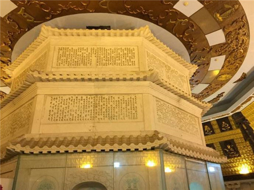 朱元璋|古代最牛的祖坟，后代出了16位皇帝，盗墓贼从不敢“光顾”