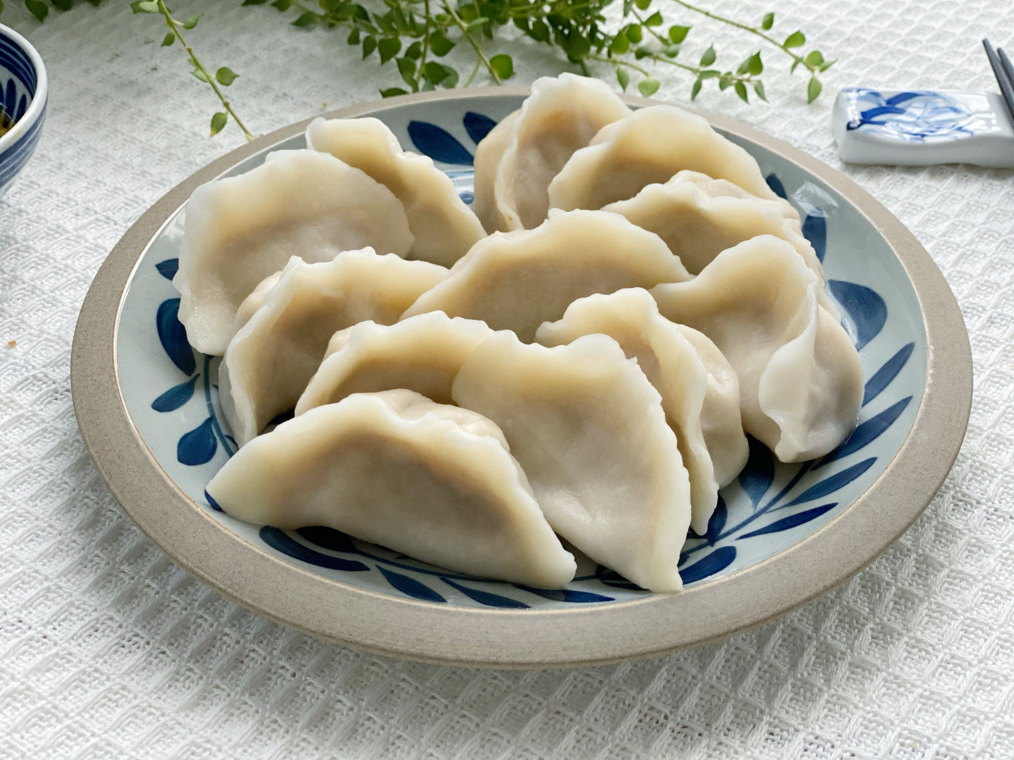  鲜嫩|白菜包饺子要不要焯水？传统老做法告诉你这样做，鲜嫩多汁营养高