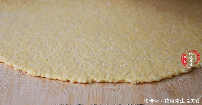 懒人大米锅巴,酥脆可口,香味浓郁,一碗剩米饭轻松搞定,太好吃