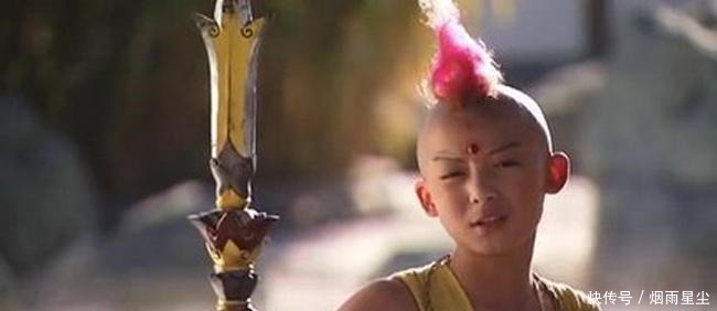 观音菩萨身边的2个童子, 男孩是红孩儿, 女孩是谁!