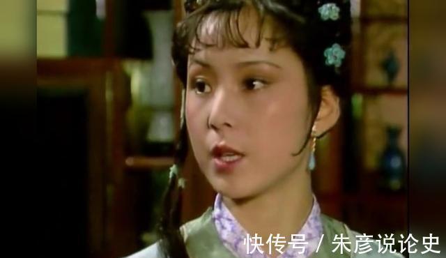 丫鬟#端午节的晚上,晴雯拒绝陪宝玉洗澡,拉开了悲剧人生的开始