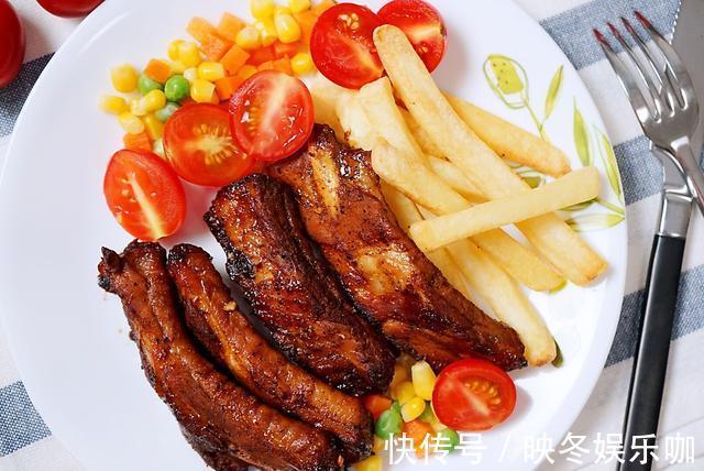 多汁|猪肉价格一下降，我和家人就爱这样吃烤猪排，鲜嫩多汁香而不腻