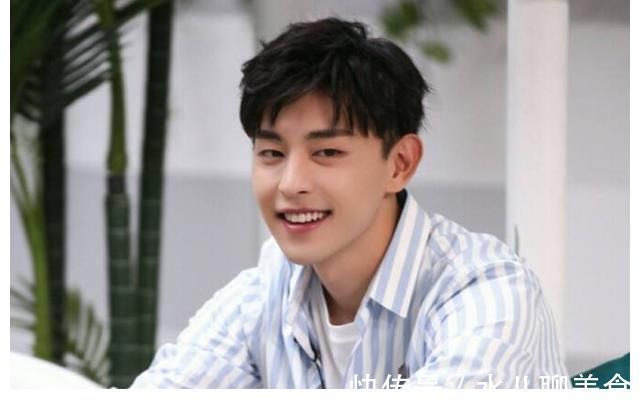 肖战蝉联亚太最帅面孔第一名,蔡徐坤挤进前三,邓伦排名意外