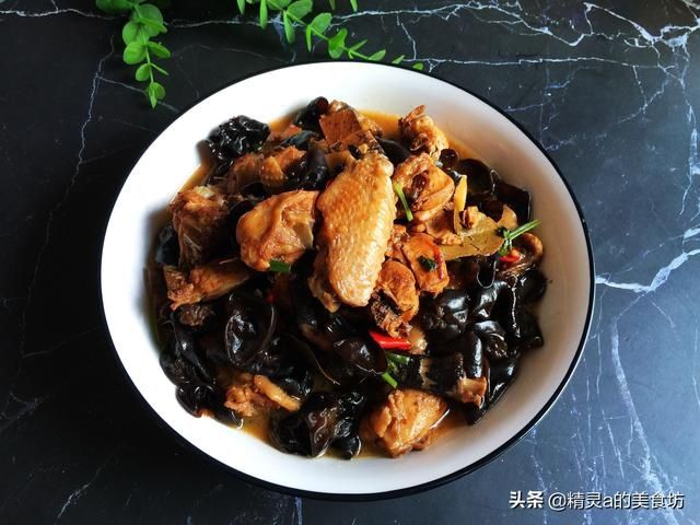 秋天要常吃这肉，18元一斤，低脂肪高蛋白，简单一烧香又鲜，好吃