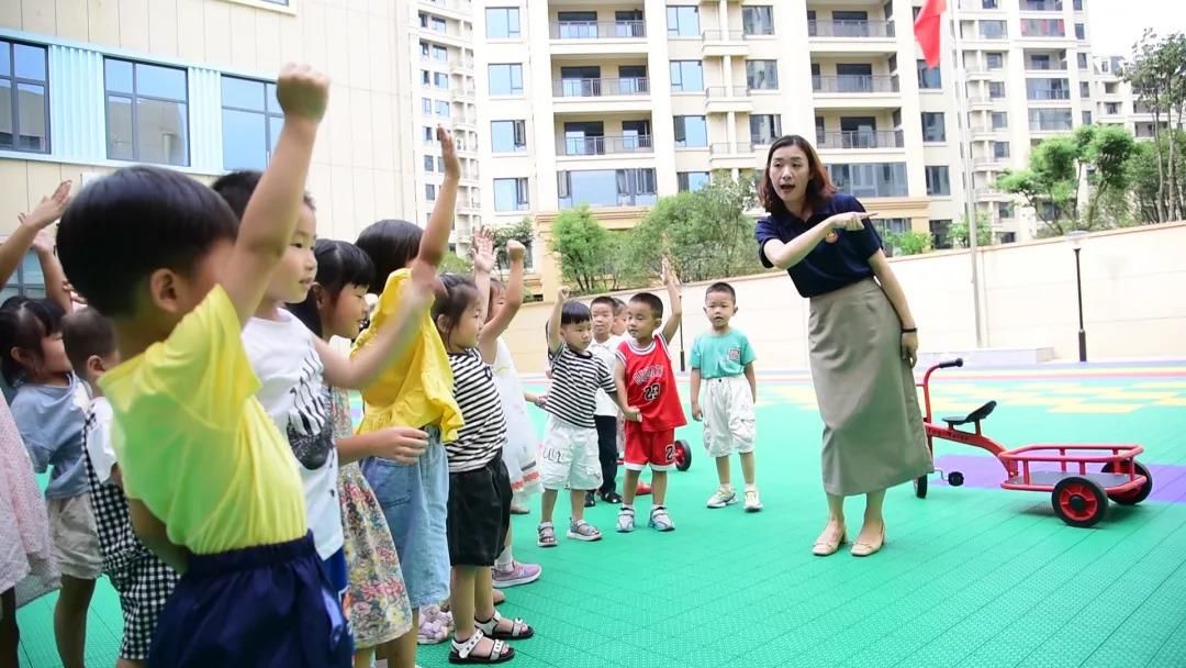 郑老师|老师，您好丨郑琦慧：乐做一名温暖的“孩子王”