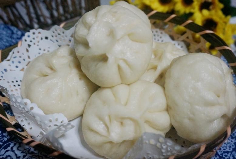鲜香|夏天用茄子包包子，鲜香美味，比香菇肉包都好吃，教您详细做法
