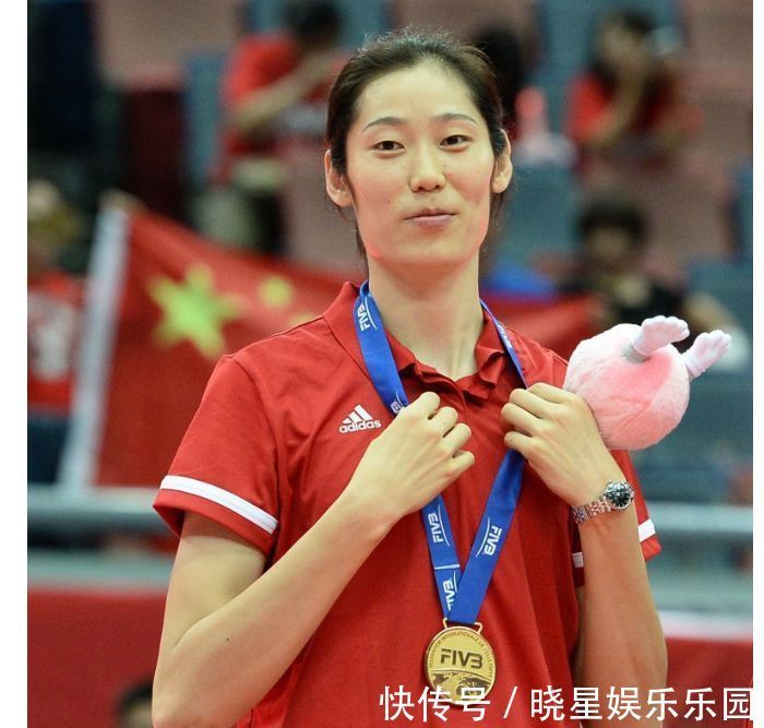 中国女排|恭喜郎平！女排18岁天才崛起抢位接替朱婷，巴黎奥运稳了