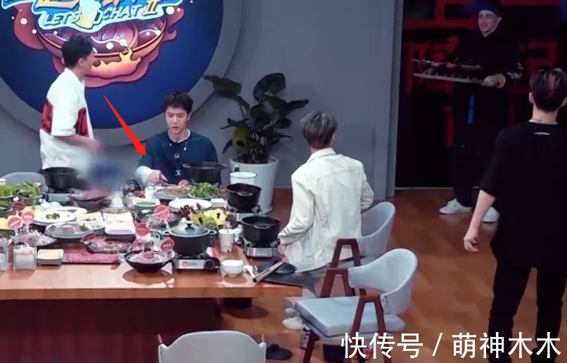 王一博|《街舞4》策劃又惹爭議，深夜火鍋吃傷隊長，人還沒飽就要做游戲