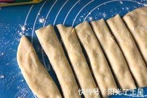 炸油条时,配方和比例告诉你,金黄酥脆又蓬松!