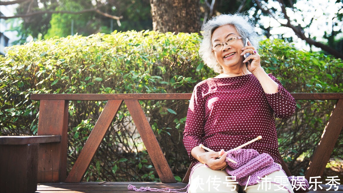 女儿|67岁母亲：在子女家各住了一个月后，我才明白了晚年该依靠谁