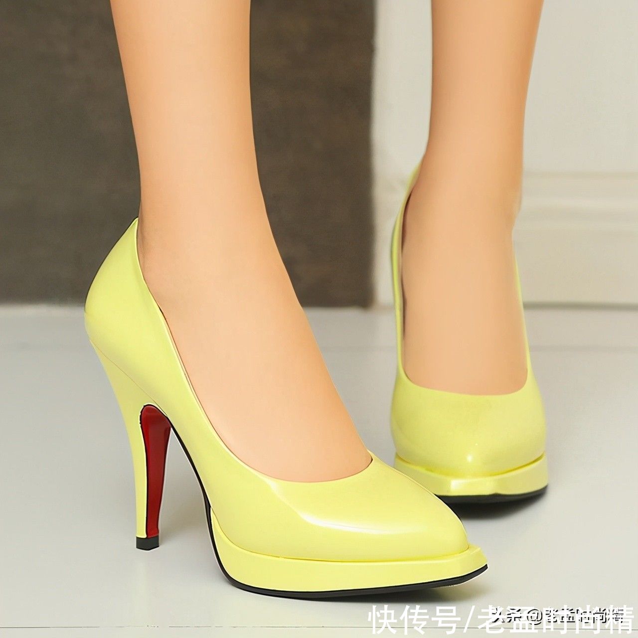 鞋身|一双优雅高跟鞋，搭遍裤装和裙装，性感又有气质